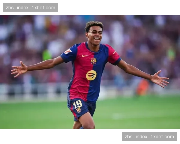 阿斯顿维拉中场控制力提升 双后腰保护防线效果显著