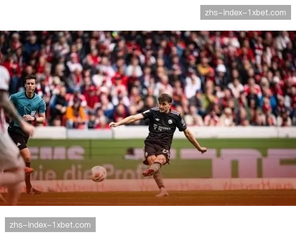 拜仁场均控球率74%统治比赛 但防守转换时定位球失分需警惕